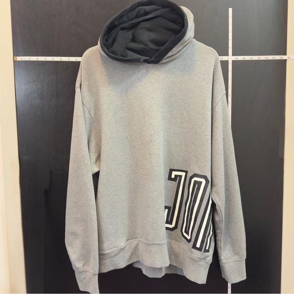 Nike Air Jordan Gray and Black Pullover Hoodie - Picture 3 of 6